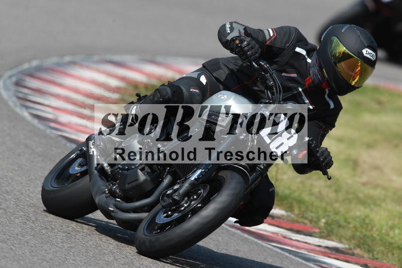 /Archiv-2022/12 22.04.2022 Discover the Bike ADR/Race 3/28